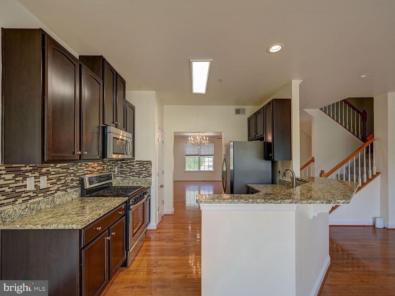 9722 June Flowers Way - Photo 7 of 43