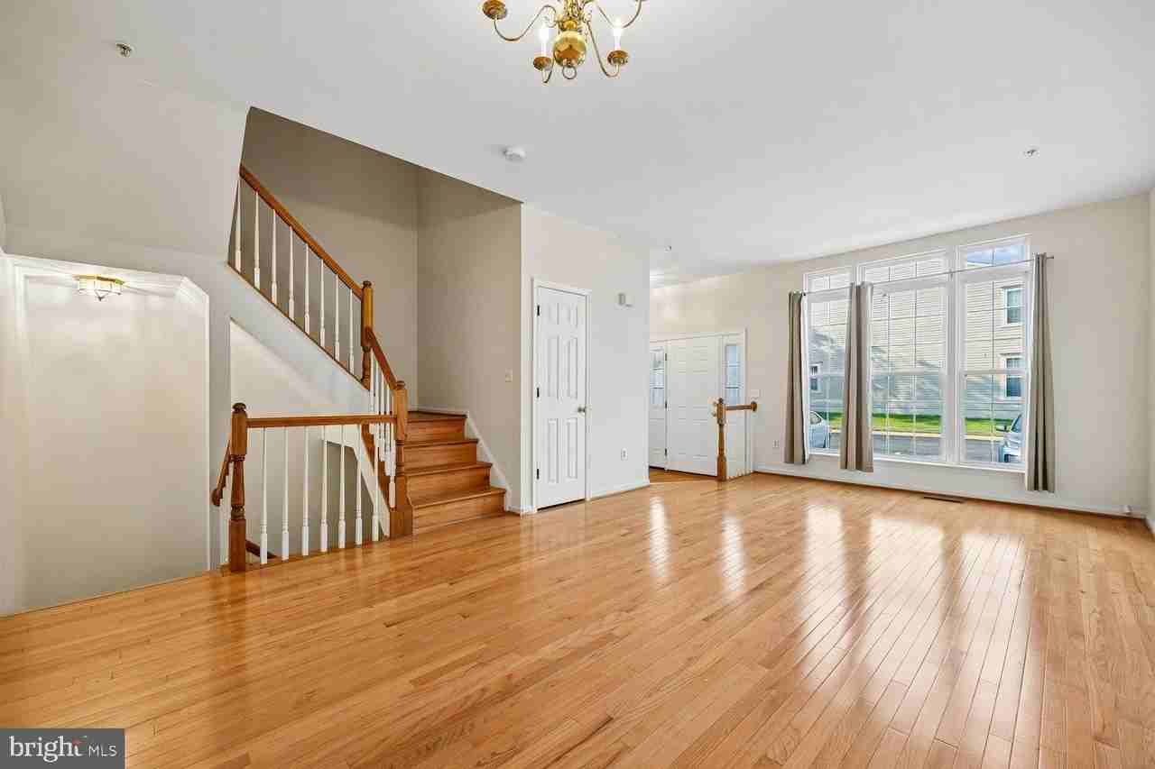 12031 Panthers Ridge Dr - Photo 3 of 37