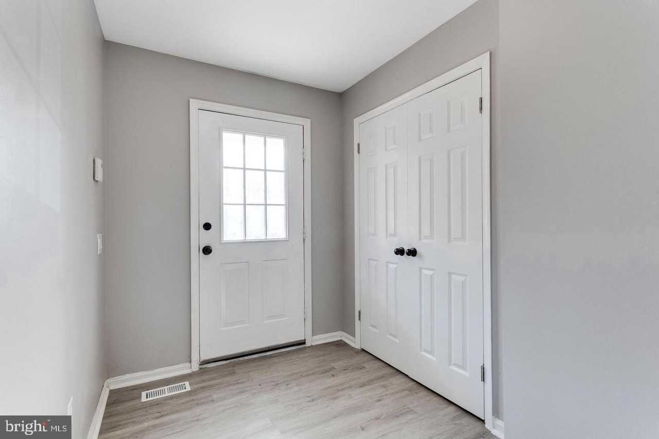 304 Crescendo Way - Photo 2 of 28