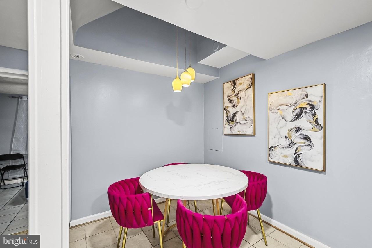 807 Houston Ave #4 - Photo 2 of 8
