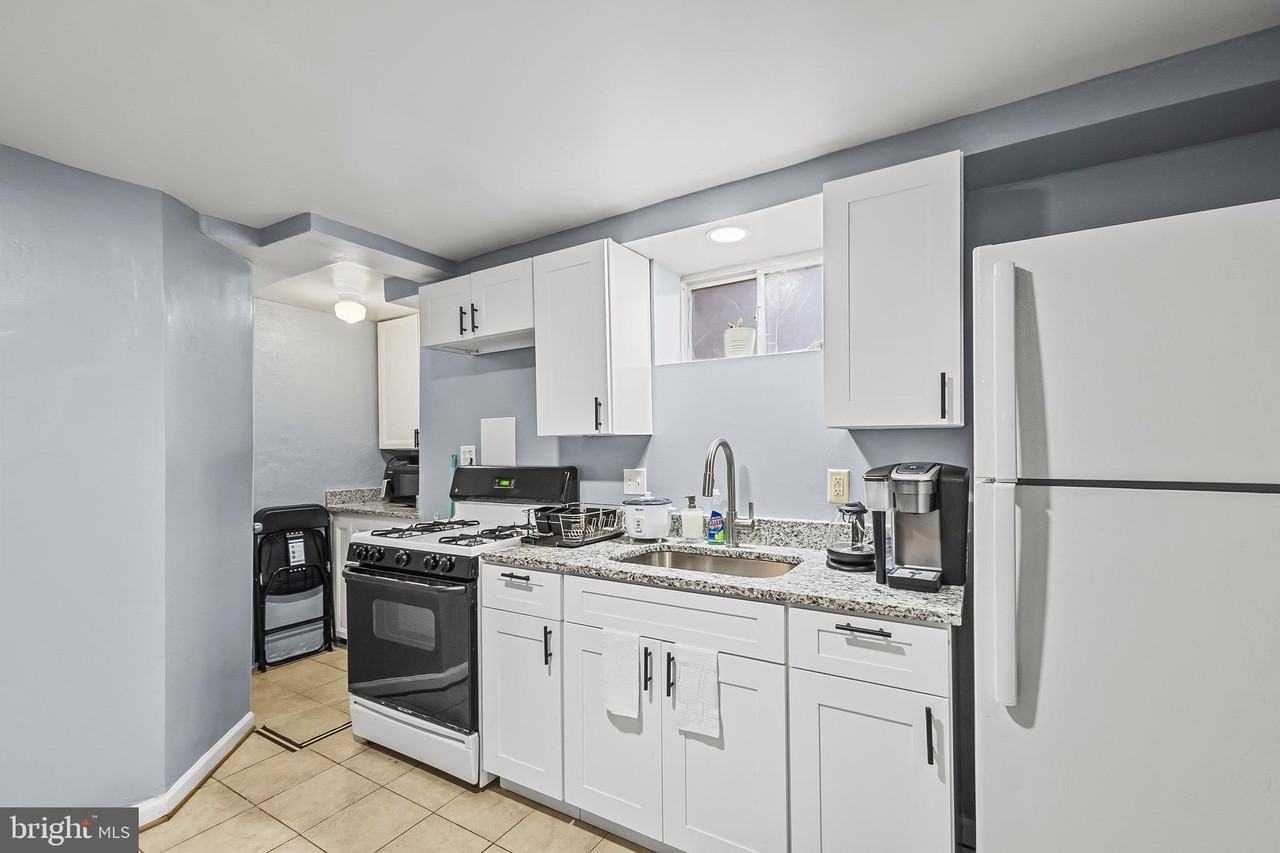807 Houston Ave #4 - Photo 5 of 8