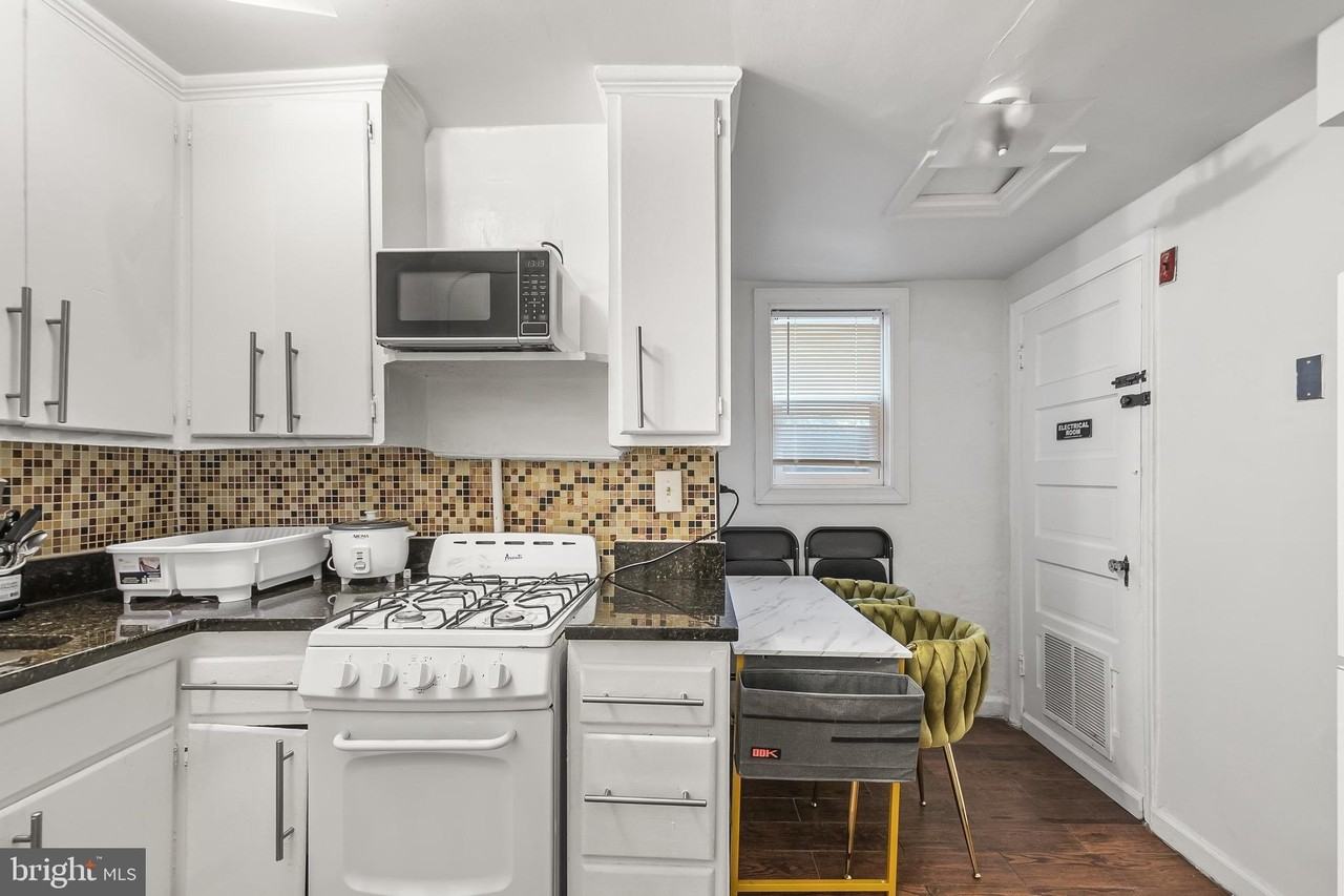 807 Houston Ave #3 - Photo 4 of 8