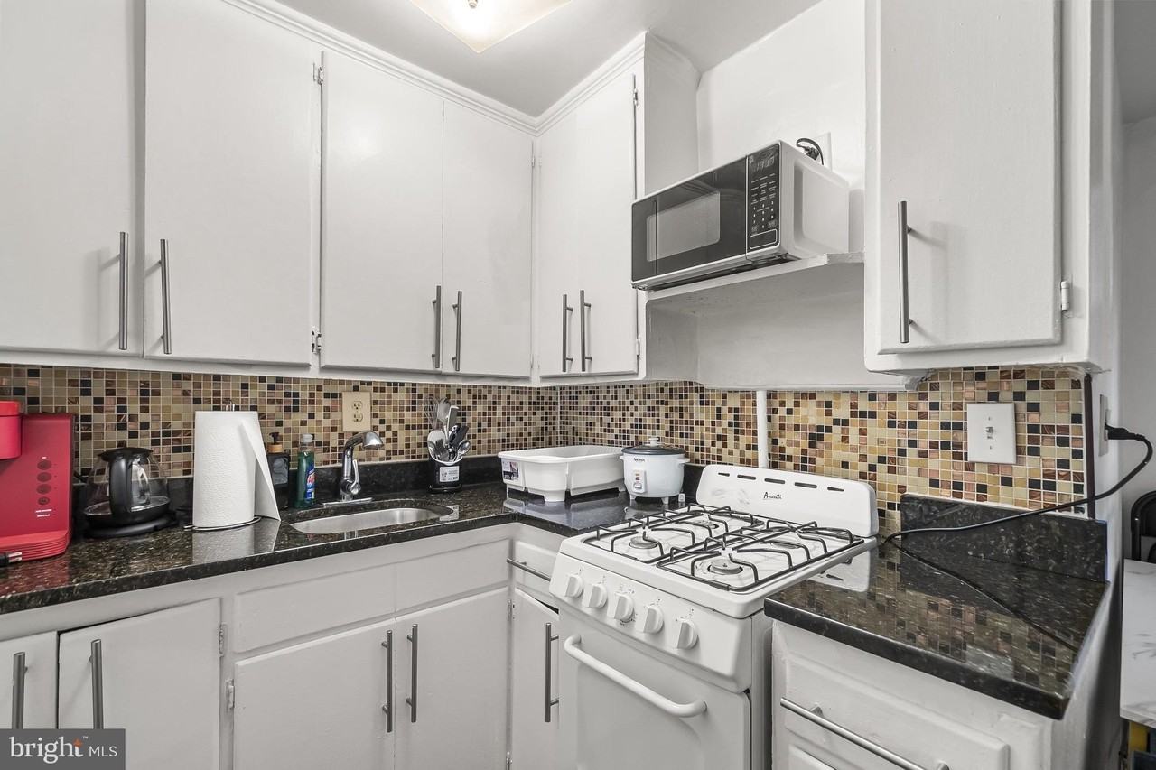 807 Houston Ave #3 - Photo 7 of 8