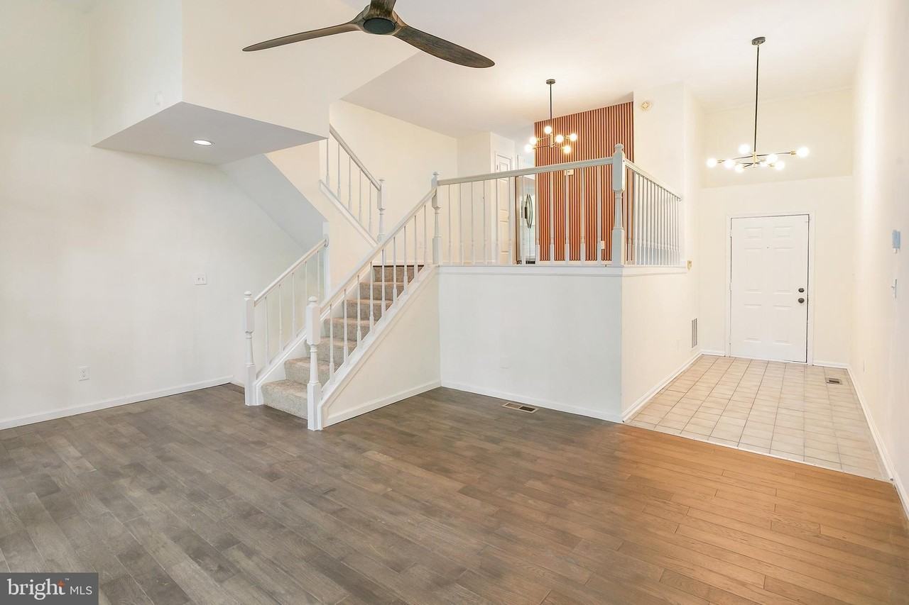 13417 Silver Moon Way - Photo 4 of 42