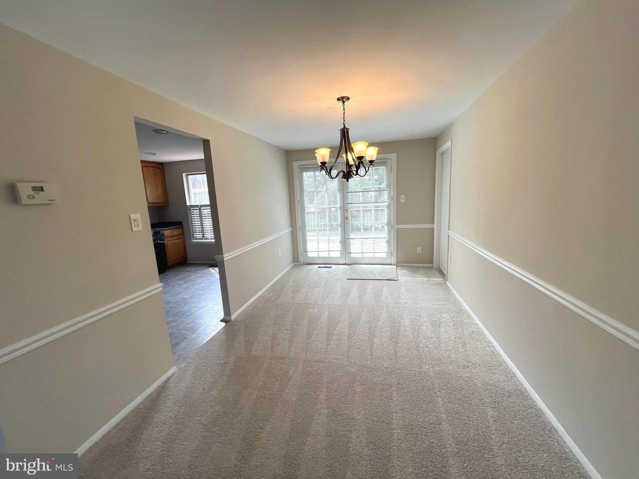 15705 Anamosa Dr - Photo 5 of 30