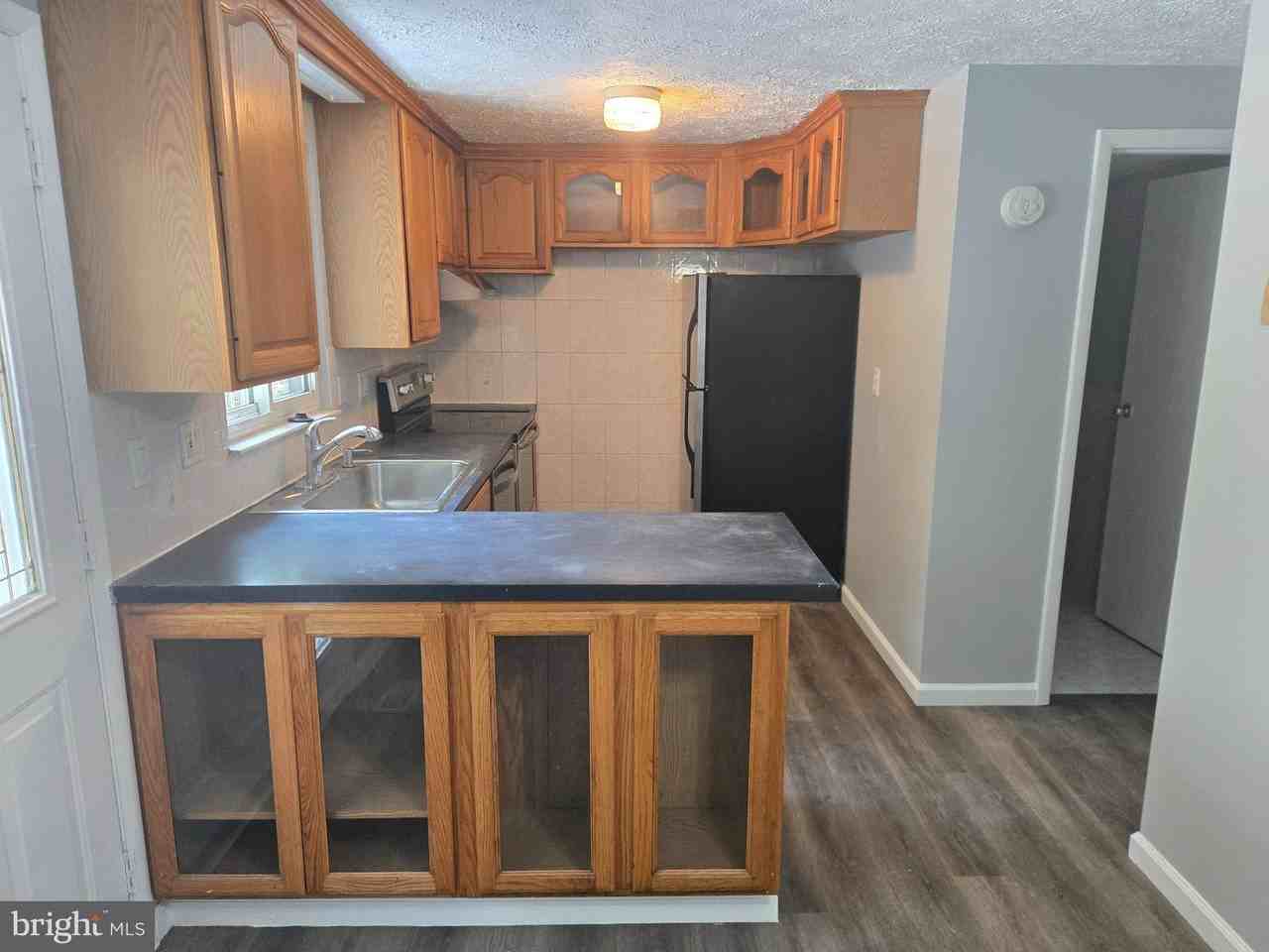 20321 Greenriver Ter - Photo 6 of 15