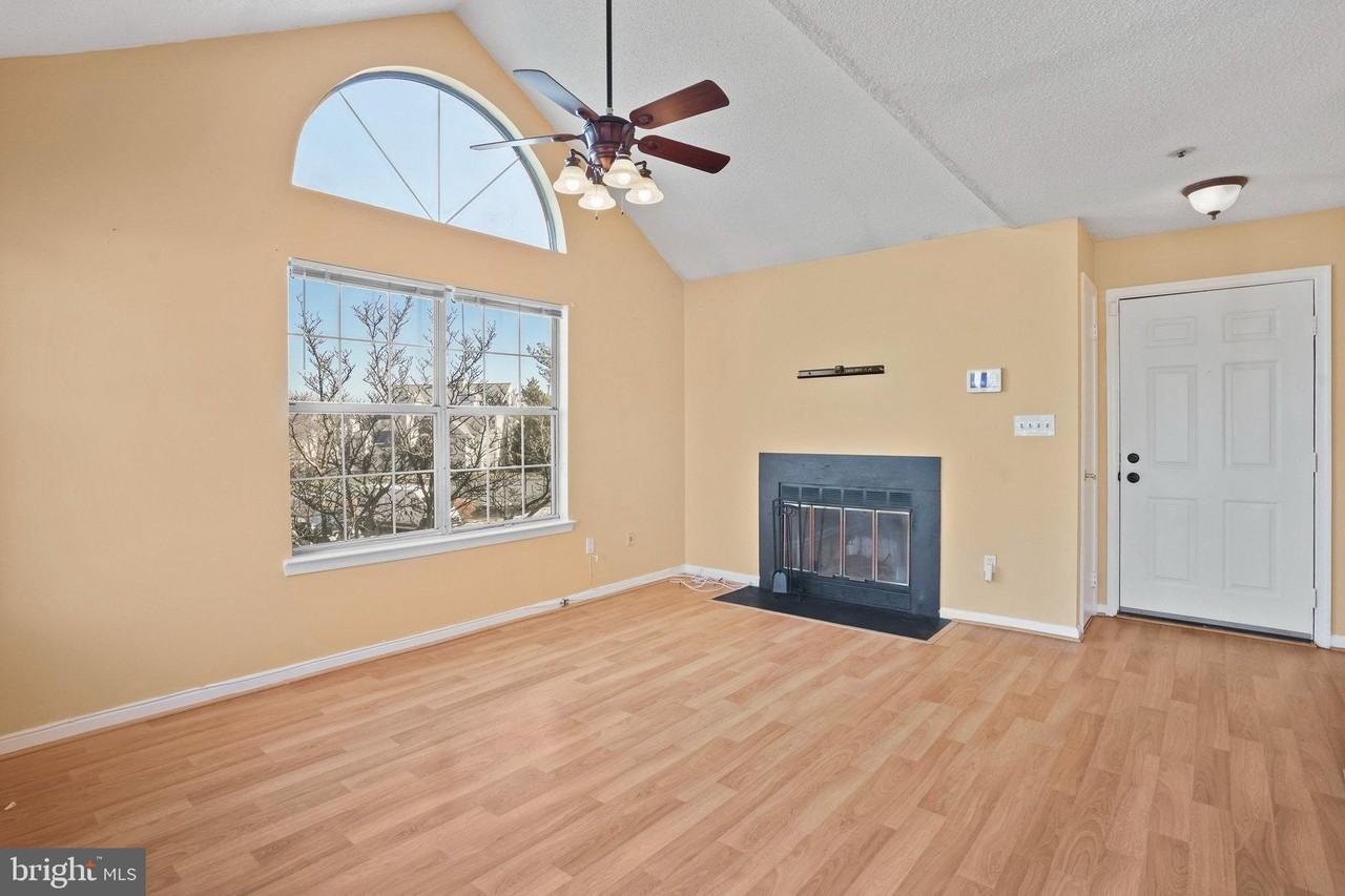 14023 Vista Dr #89 - Photo 2 of 24