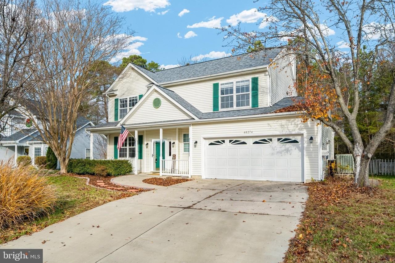 48274 Keel Dr - Photo 3 of 44