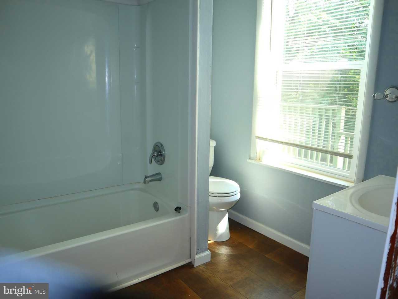 208 Linden Ave #B - Photo 7 of 7