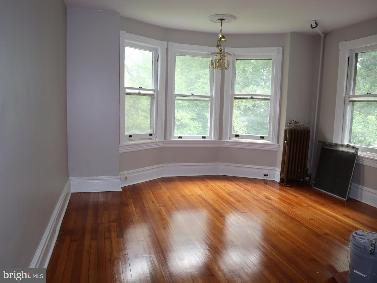 208 Linden Ave #C - Photo 2 of 10