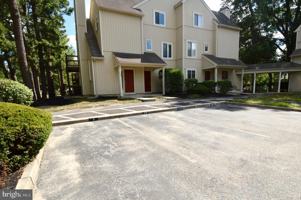 featured image of 340 Woodlake Dr