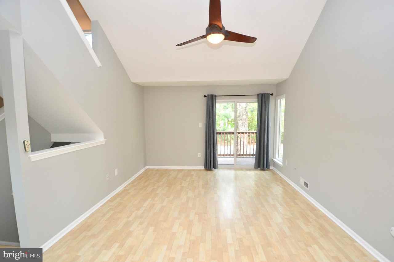340 Woodlake Dr - Photo 5 of 23