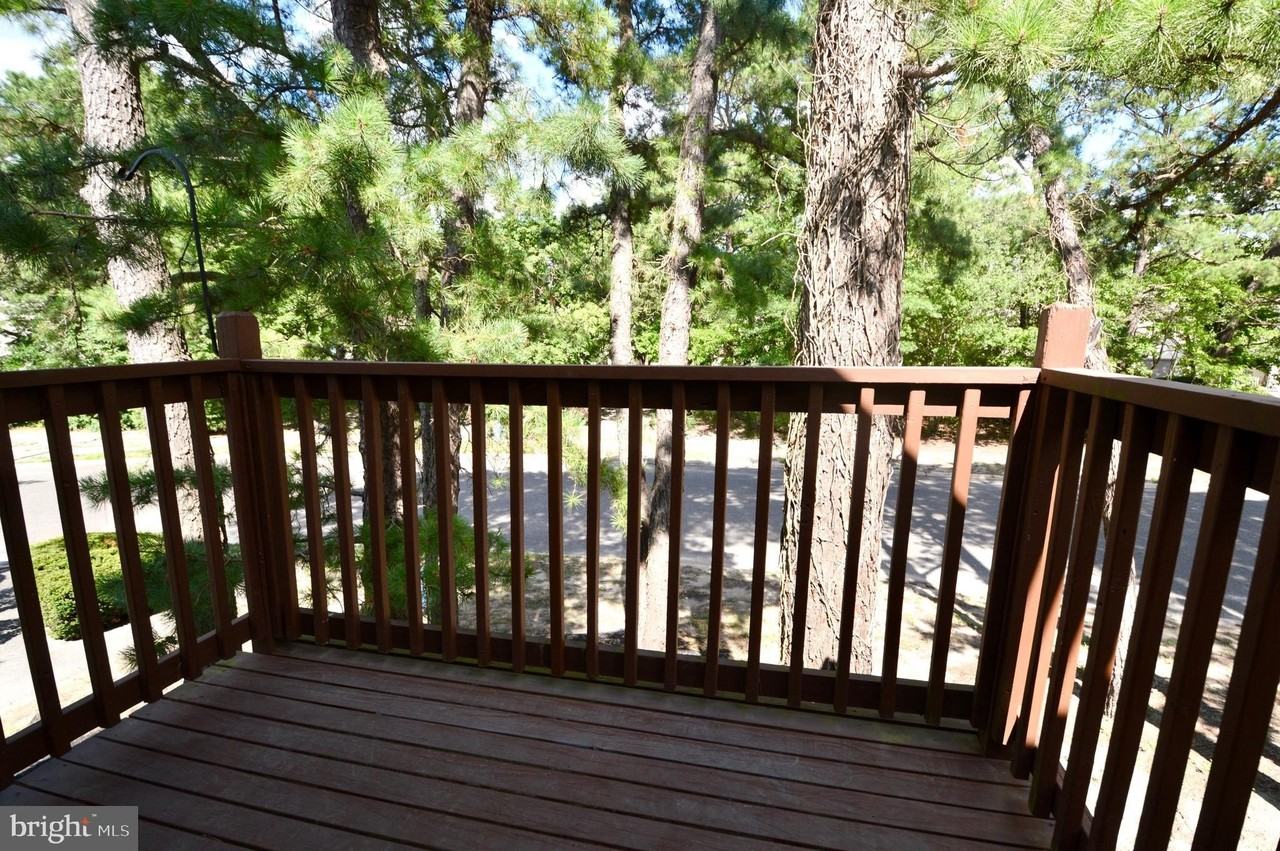 340 Woodlake Dr - Photo 6 of 23