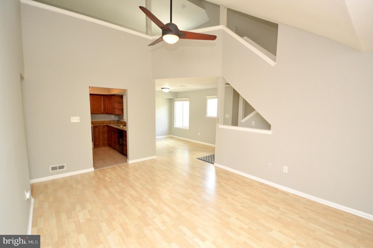 340 Woodlake Dr - Photo 7 of 23