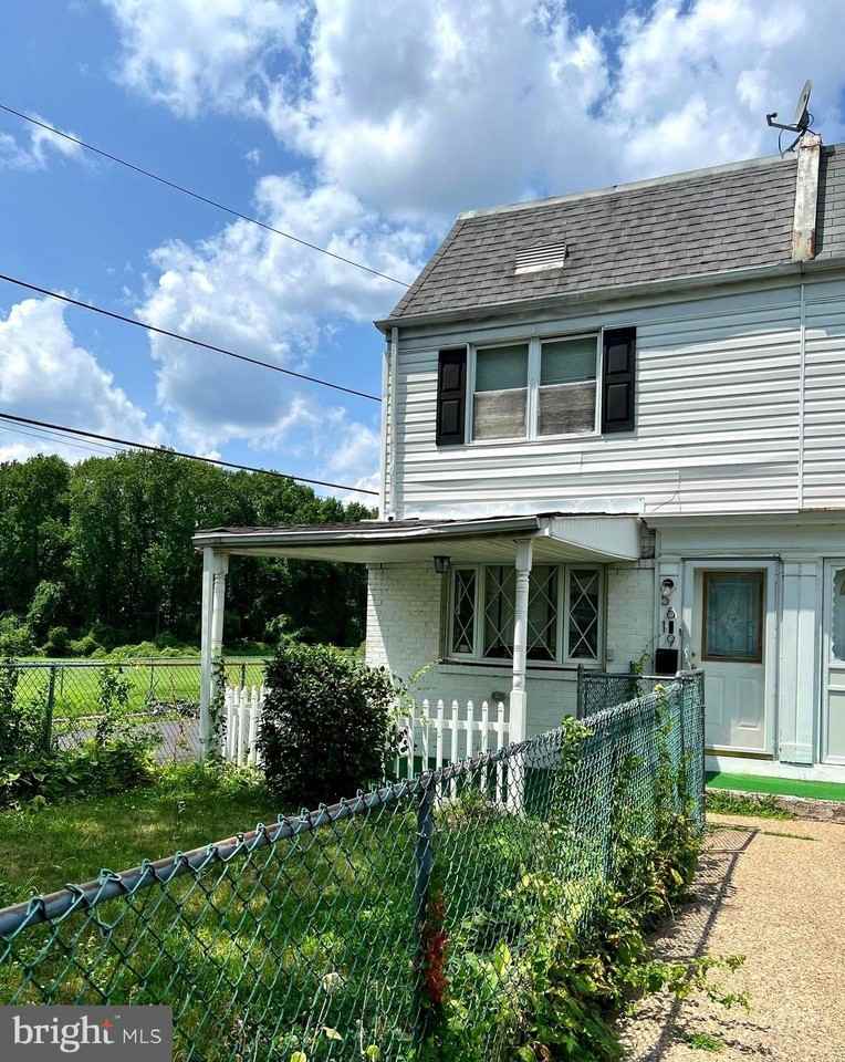 5619 Mitchell Rd - Photo 2 of 15
