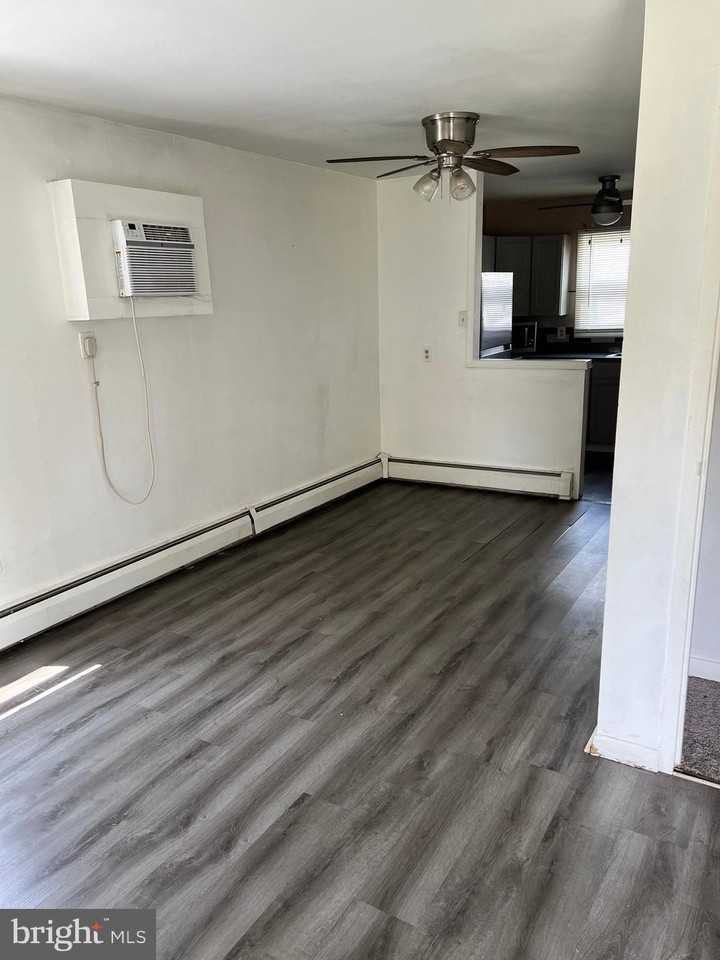 5619 Mitchell Rd - Photo 6 of 15