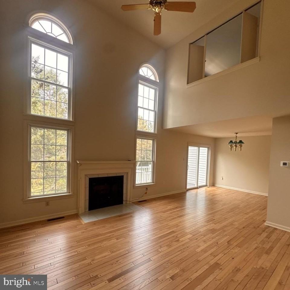 4282 Wimbledon Dr - Photo 4 of 41