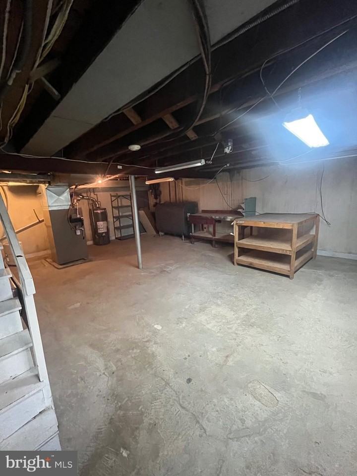 420 Forest Hills Ave - Photo 7 of 13