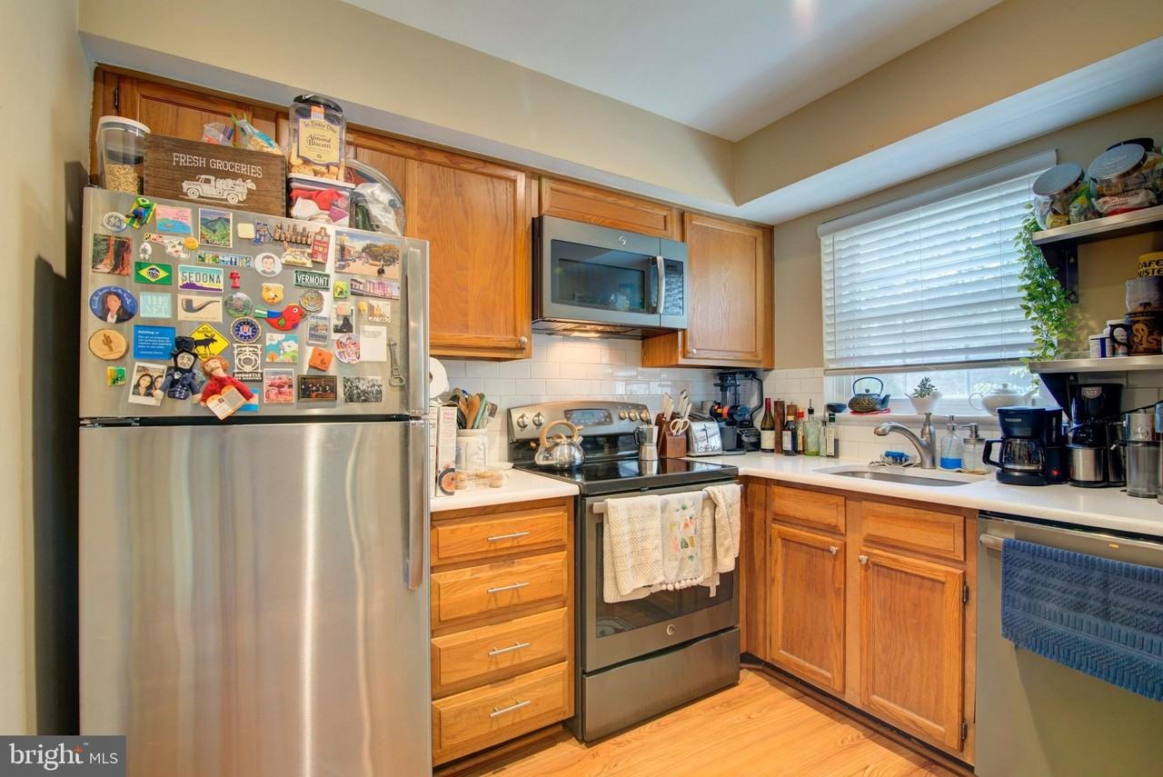 2100 N Scott St #103 - Photo 4 of 23