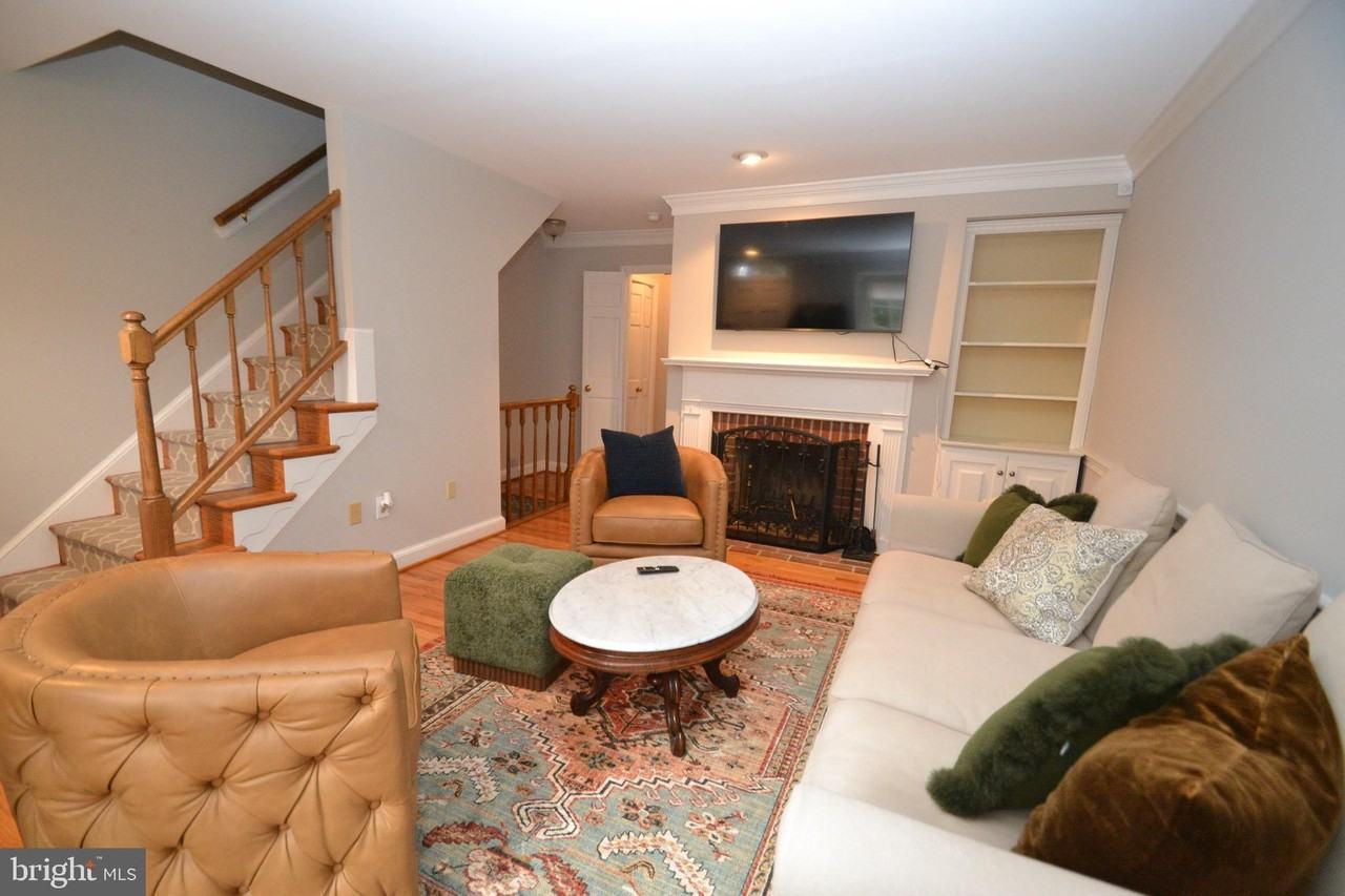 1119 Michigan Ct - Photo 2 of 17