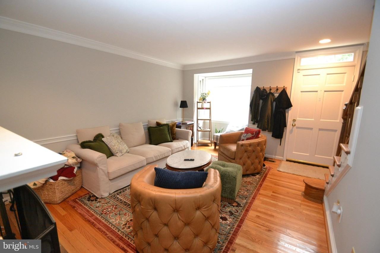 1119 Michigan Ct - Photo 3 of 17