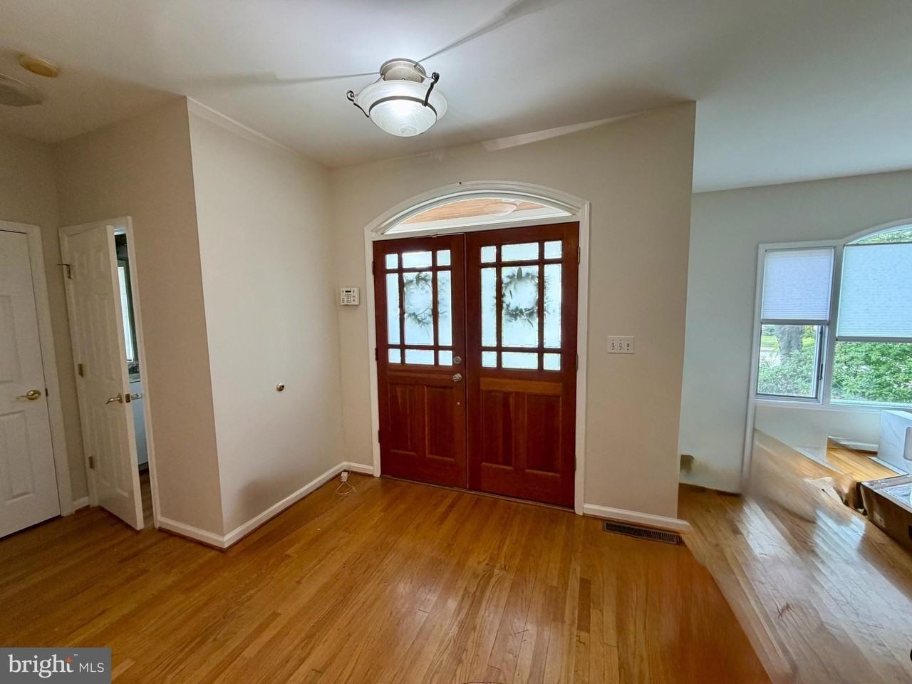 904 Lincoln Ave - Photo 2 of 15