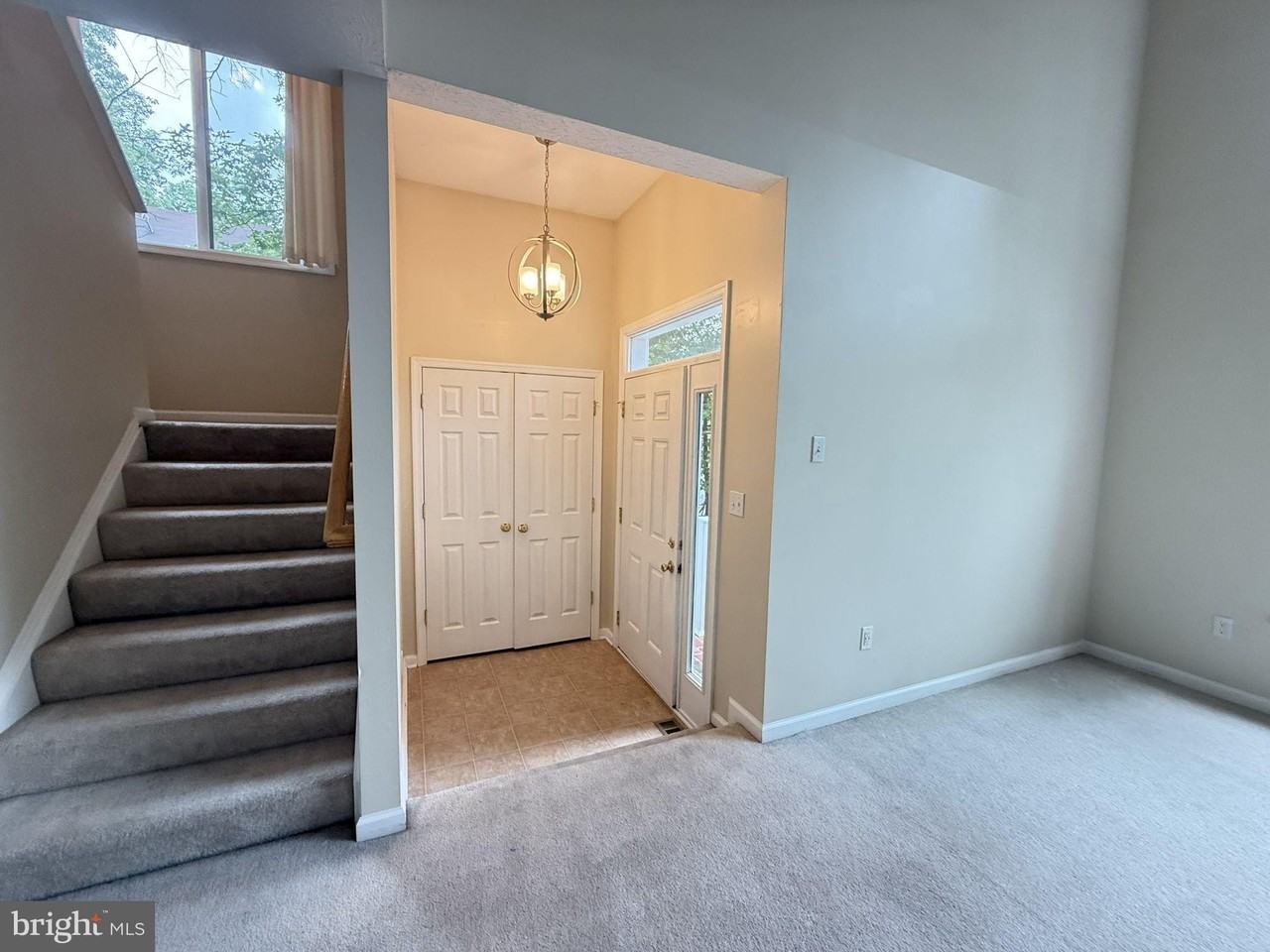 1234 Lakeview Dr - Photo 7 of 41