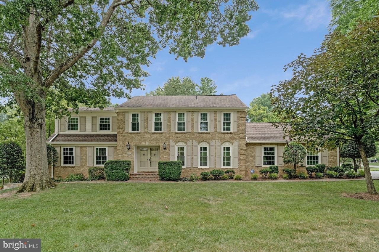 1171 Foxhound Ct - Photo 5 of 50