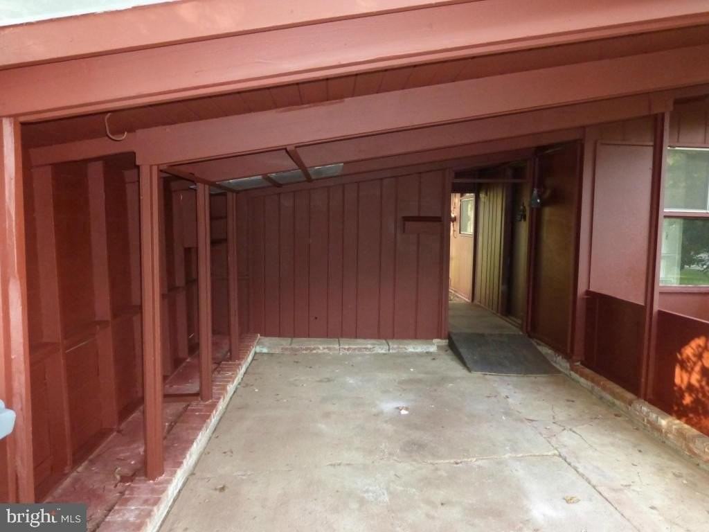 3415 Gallows Rd - Photo 3 of 30