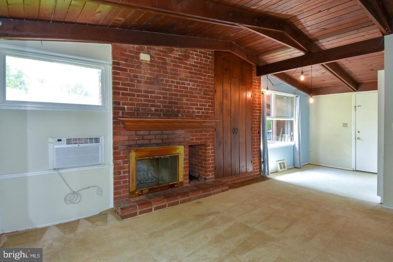 3415 Gallows Rd - Photo 4 of 30