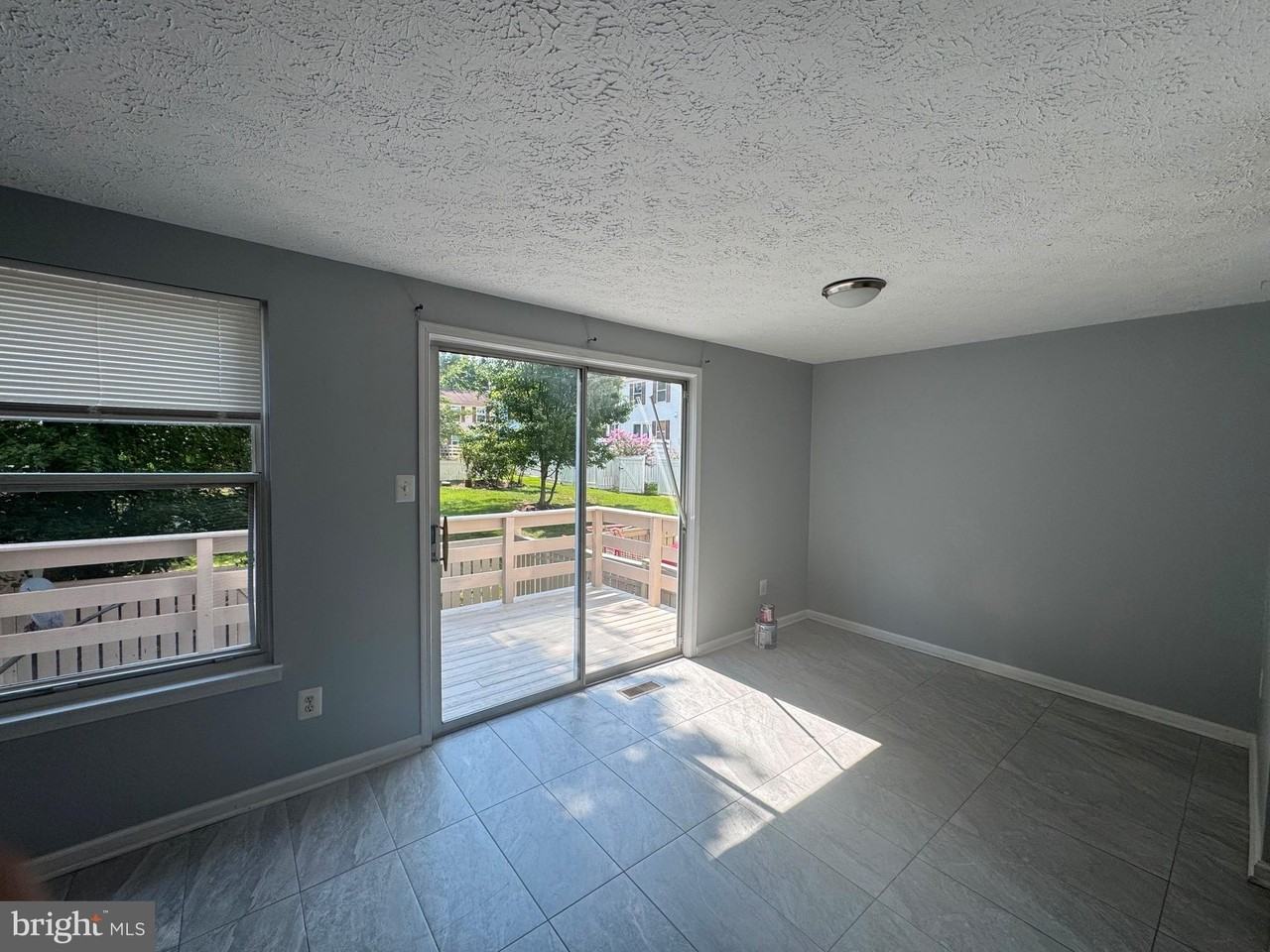 1727 Sundance Dr - Photo 4 of 10