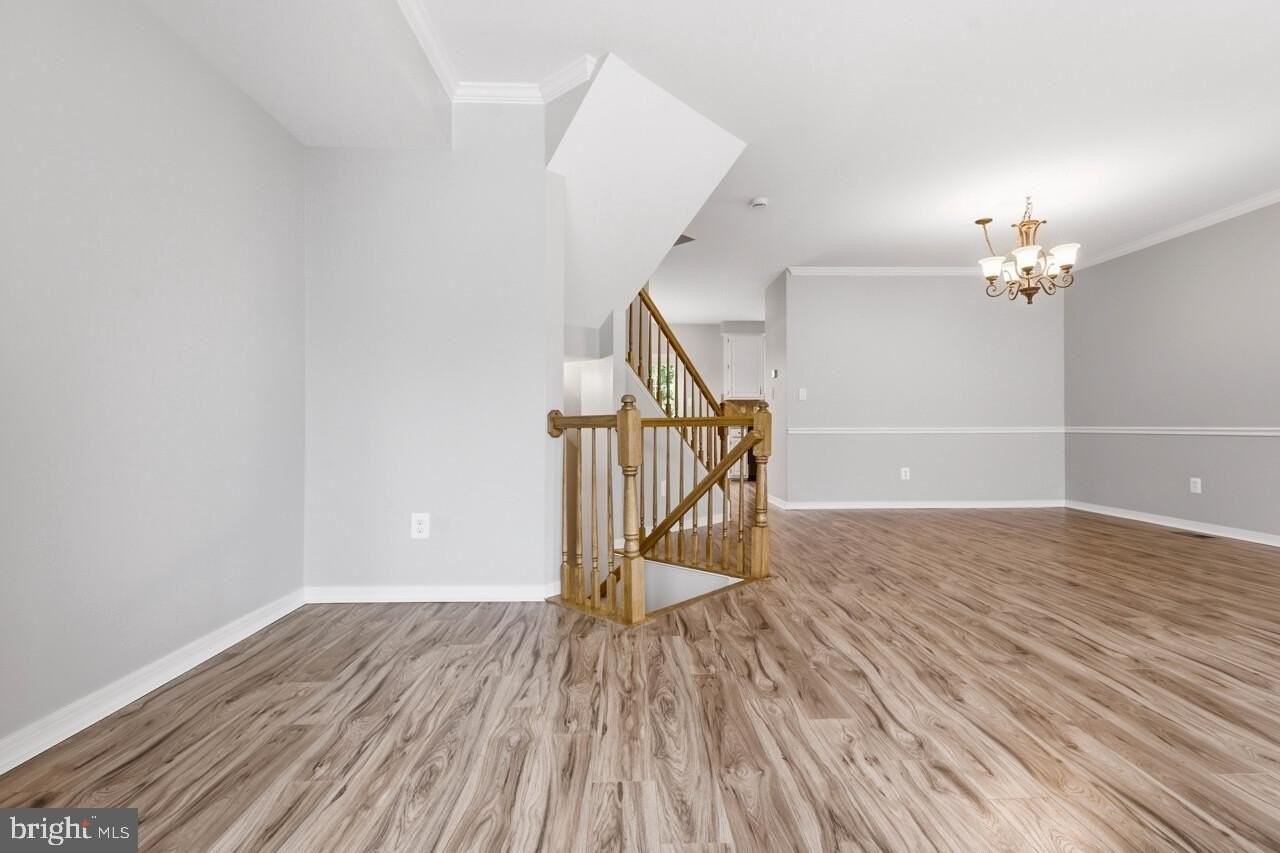 7035 Kings Manor Dr - Photo 6 of 50