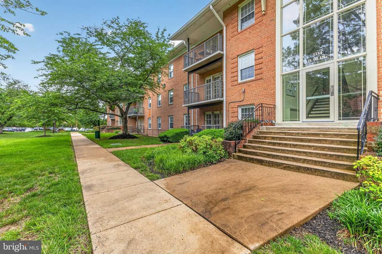 3334 Spring Ln #B30 - Photo 2 of 38