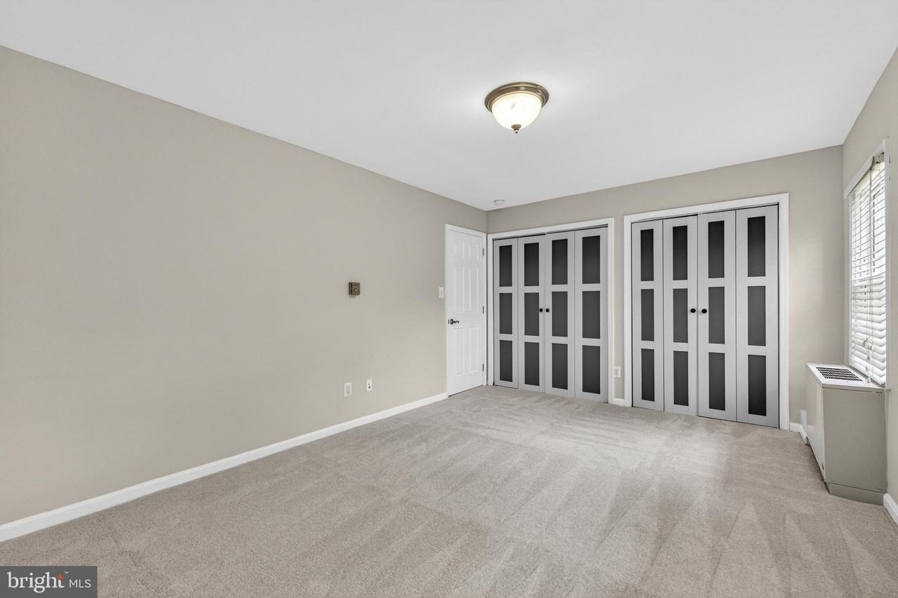 3334 Spring Ln #B30 - Photo 3 of 38