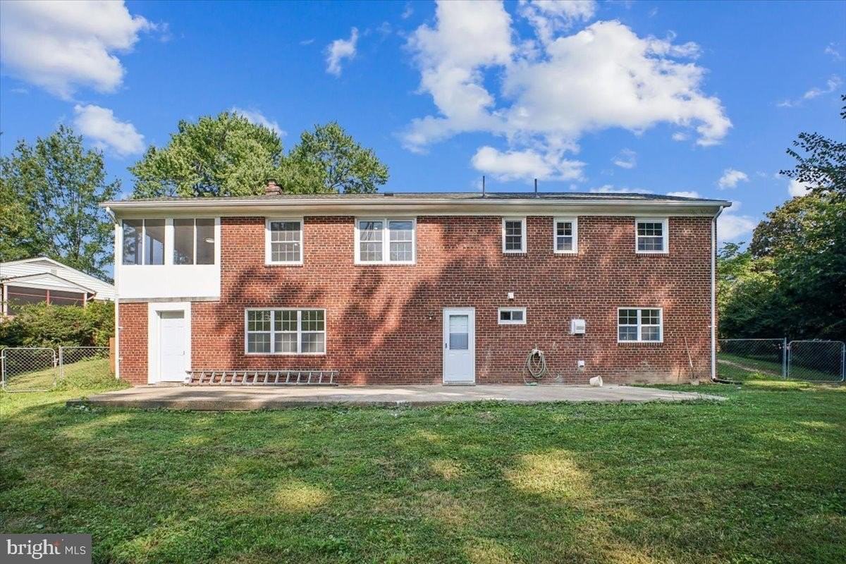3227 Sherry Ct - Photo 6 of 36
