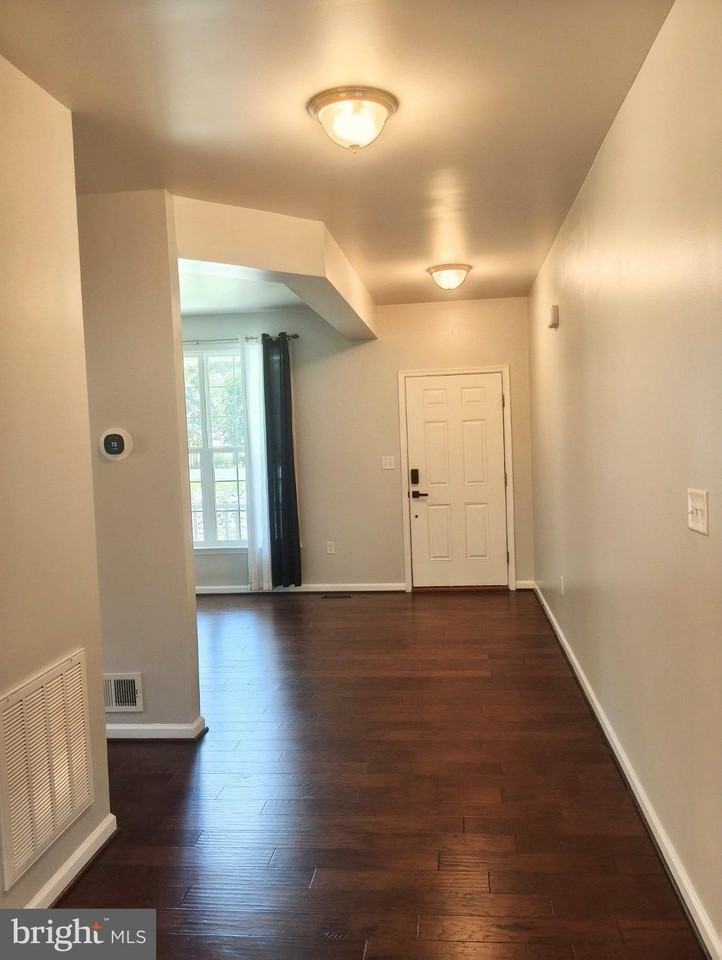2913 Lakeview Pkwy - Photo 6 of 41