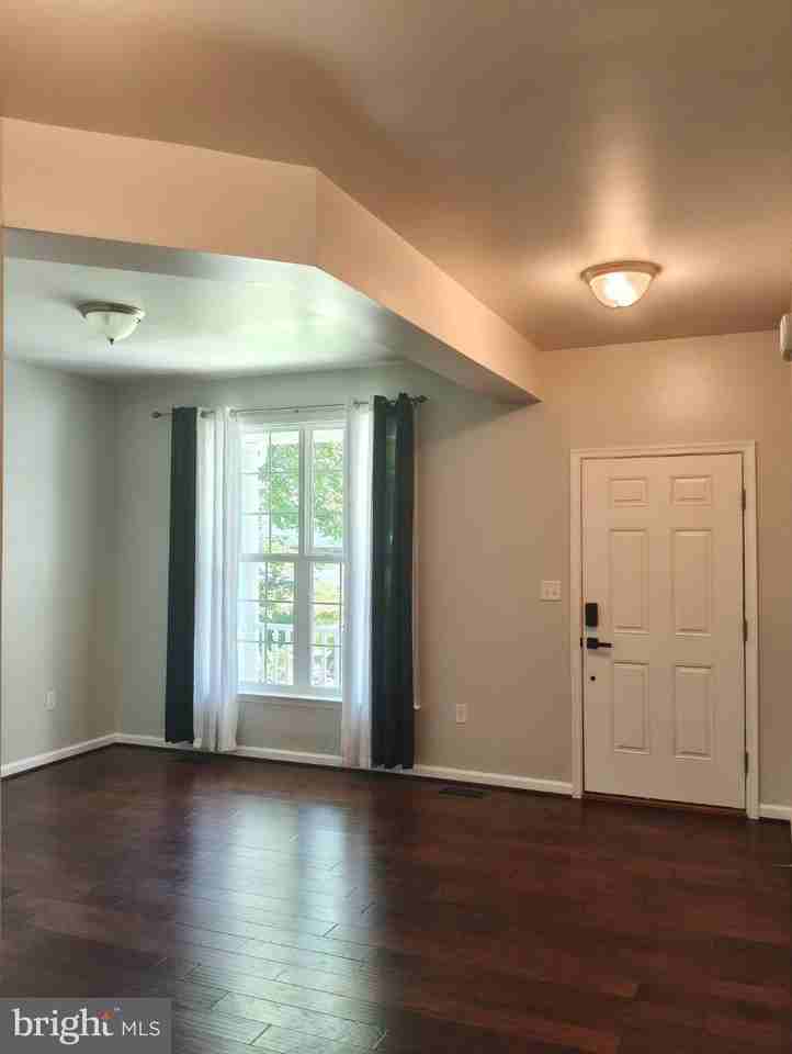 2913 Lakeview Pkwy - Photo 7 of 41