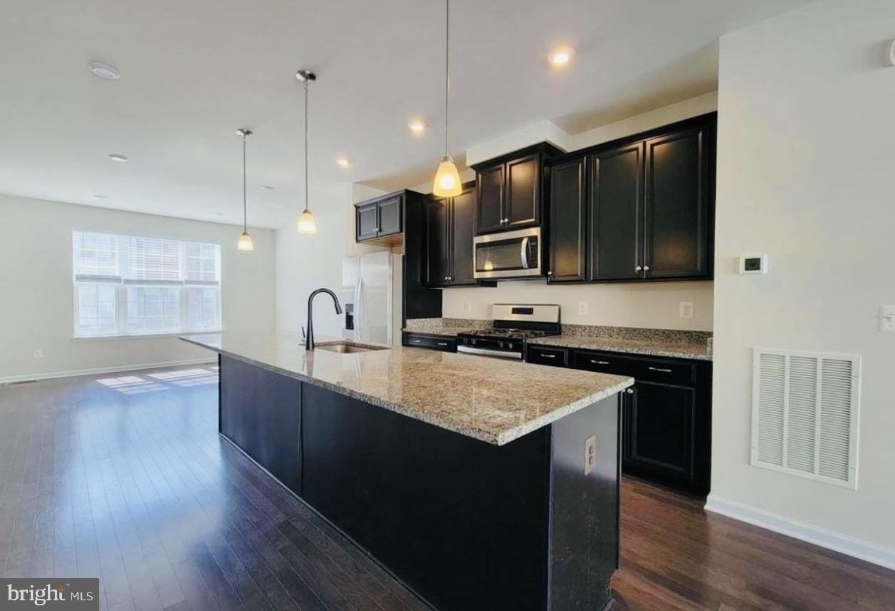 11032 Blackburn Cove Ln - Photo 2 of 5