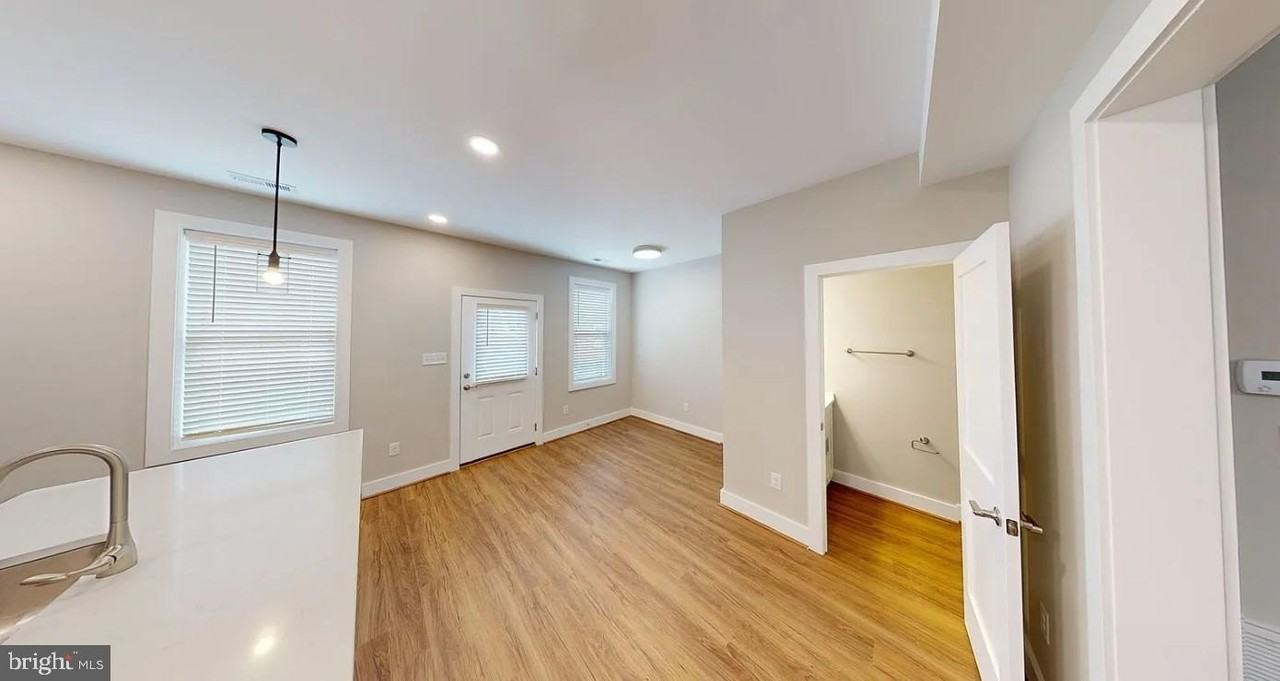 3307 Cutshaw Ave #D - Photo 4 of 20