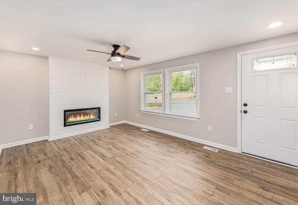 7109 N Shade Tree Ln - Photo 2 of 28