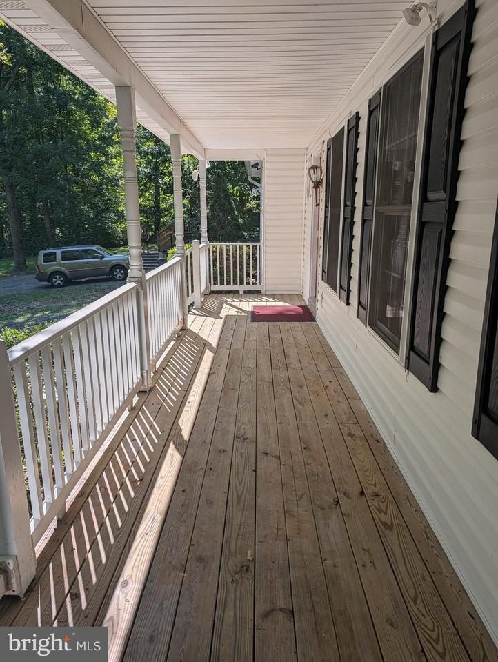 12904 Arsenal Ct - Photo 4 of 35