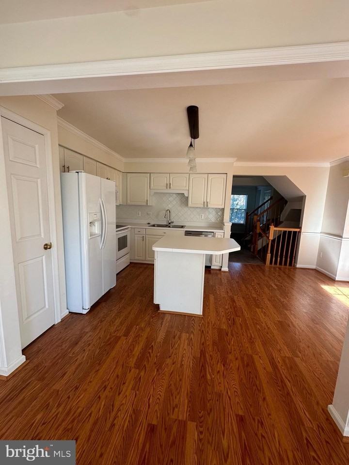 4413 Club Cart Cir - Photo 2 of 8