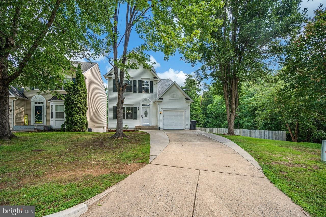 11 Ashley Ct - Photo 2 of 49