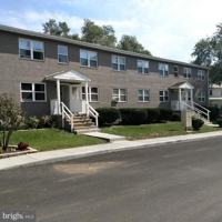 featured image of 1704 Roberts St #6