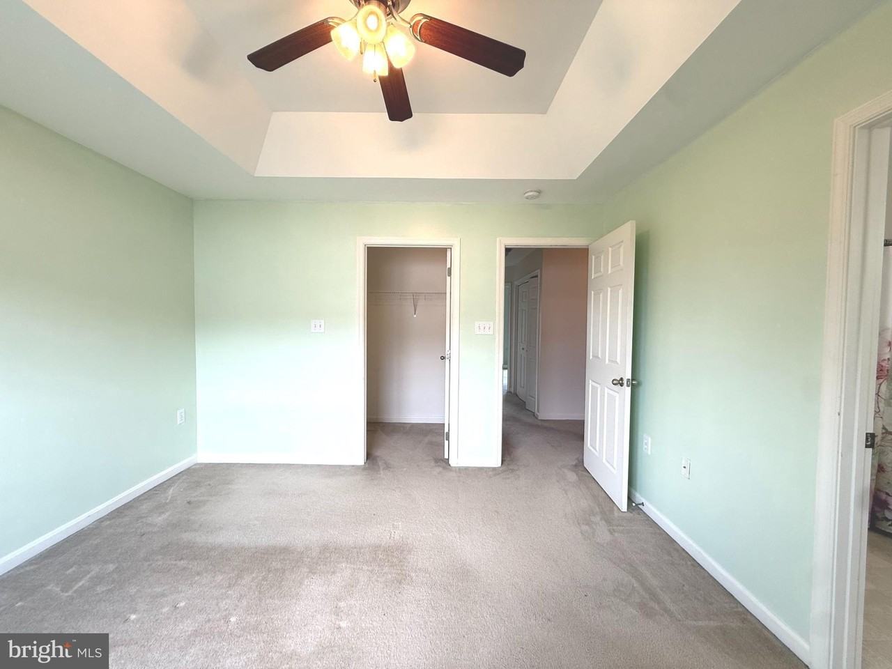 232 Morlatt Ln - Photo 3 of 27