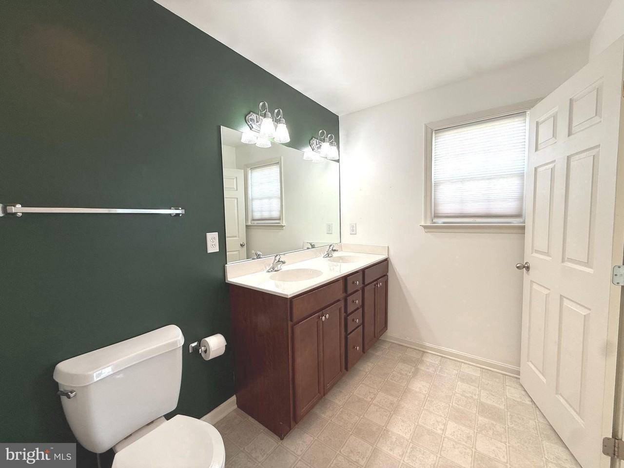 232 Morlatt Ln - Photo 6 of 27