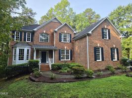 featured image of 5 Spreading Oak Ct