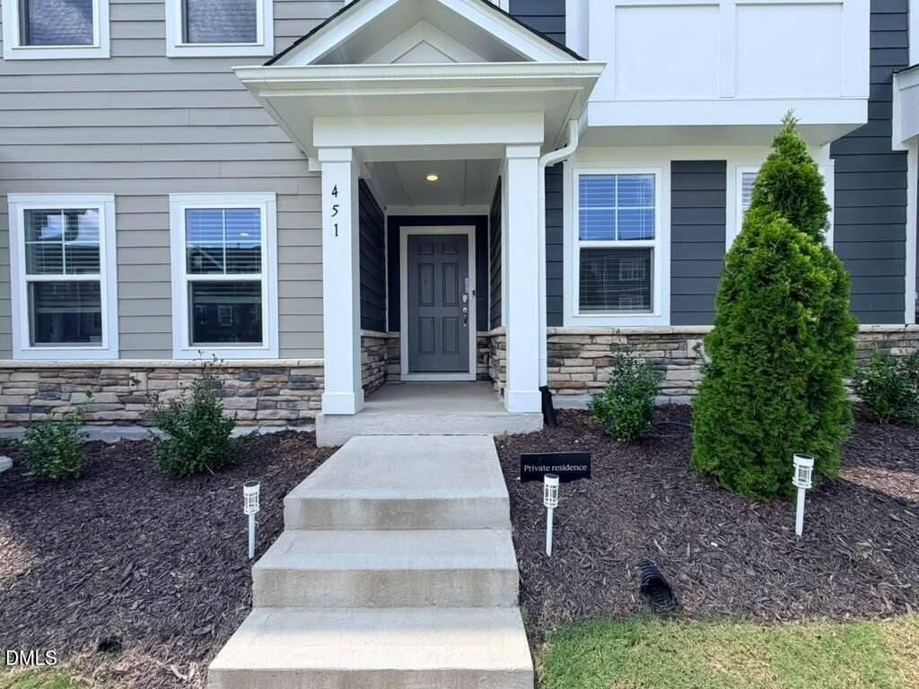 451 Carolina Springs Blvd - Photo 3 of 38