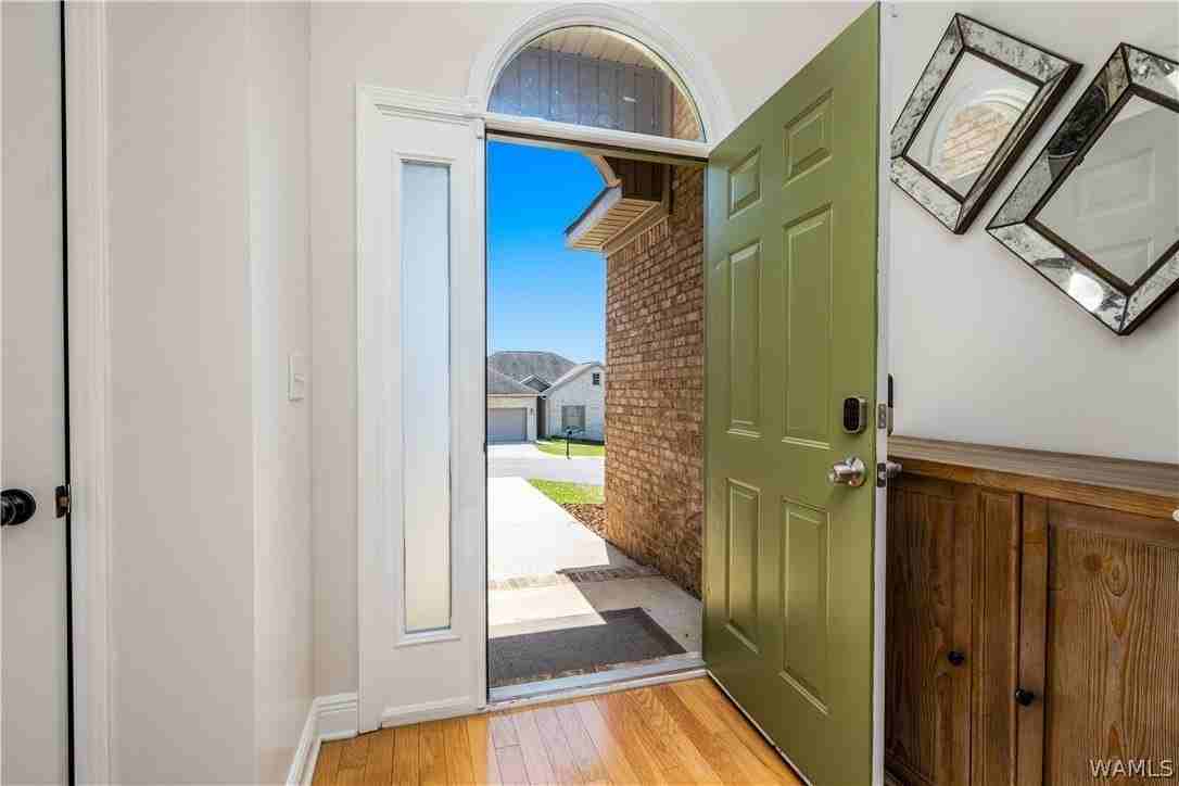 4214 Macon Cir - Photo 3 of 29