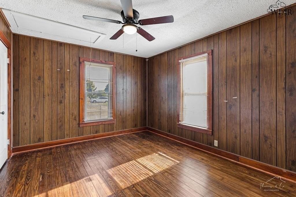3107 Garfield St - Photo 6 of 34